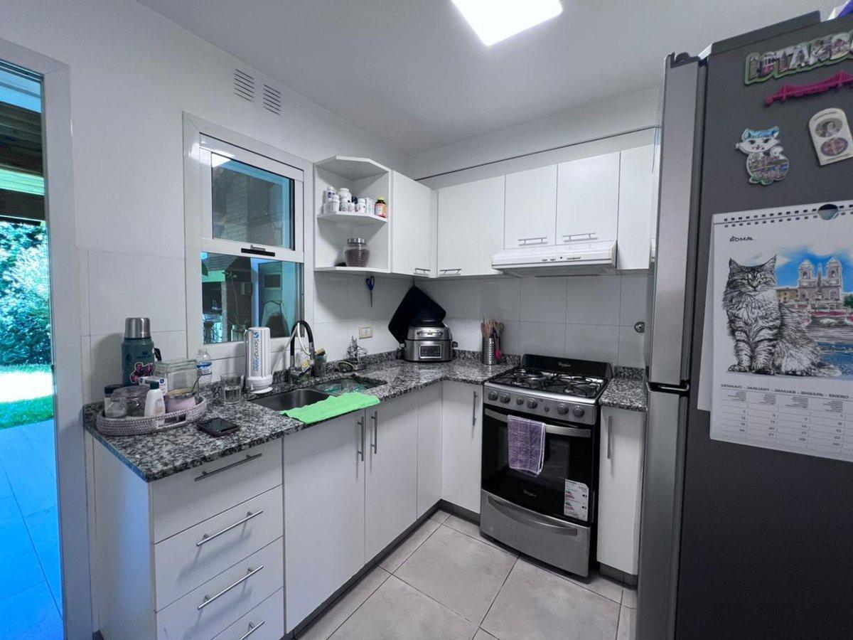 Foto de VENTA DUPLEX 3 AMBIENTES + PLAY Y COCHERA VICTORIA, imagen 2