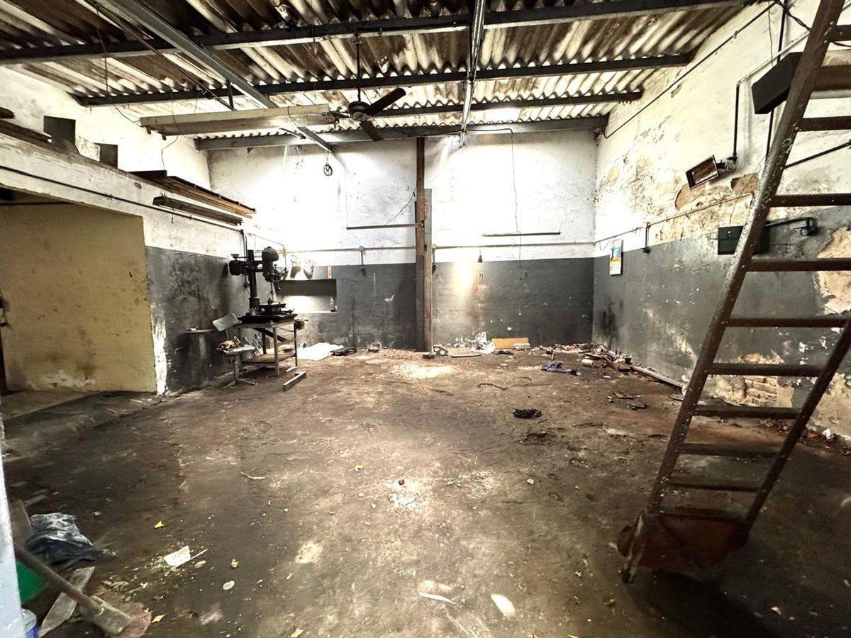 Foto de PH EN VENTA EN VILLA MARTELLI a RECICLAR, imagen 2