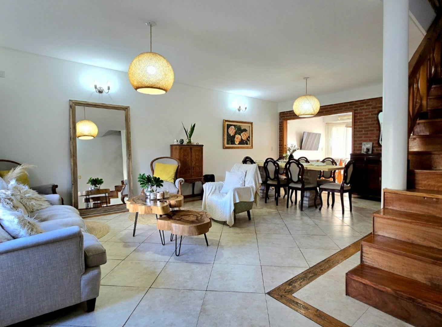 Foto de CASA EN VENTA VICTORIA 5 AMB COCH JARDÍN PILE E/AV, imagen 3