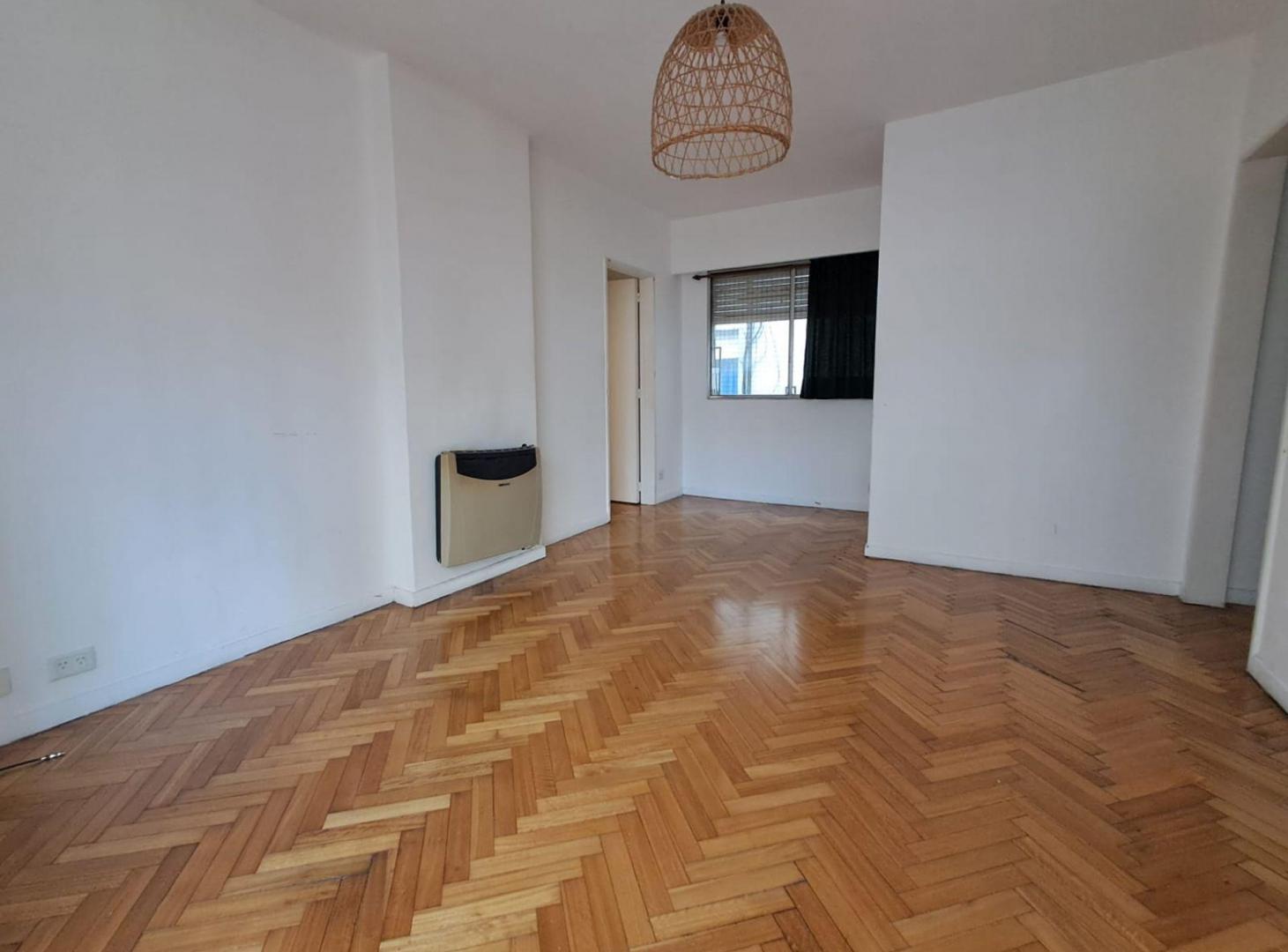 Foto de VENTA DEPARTAMENTO 2 ambientes con balcón BELGRANO, imagen 3