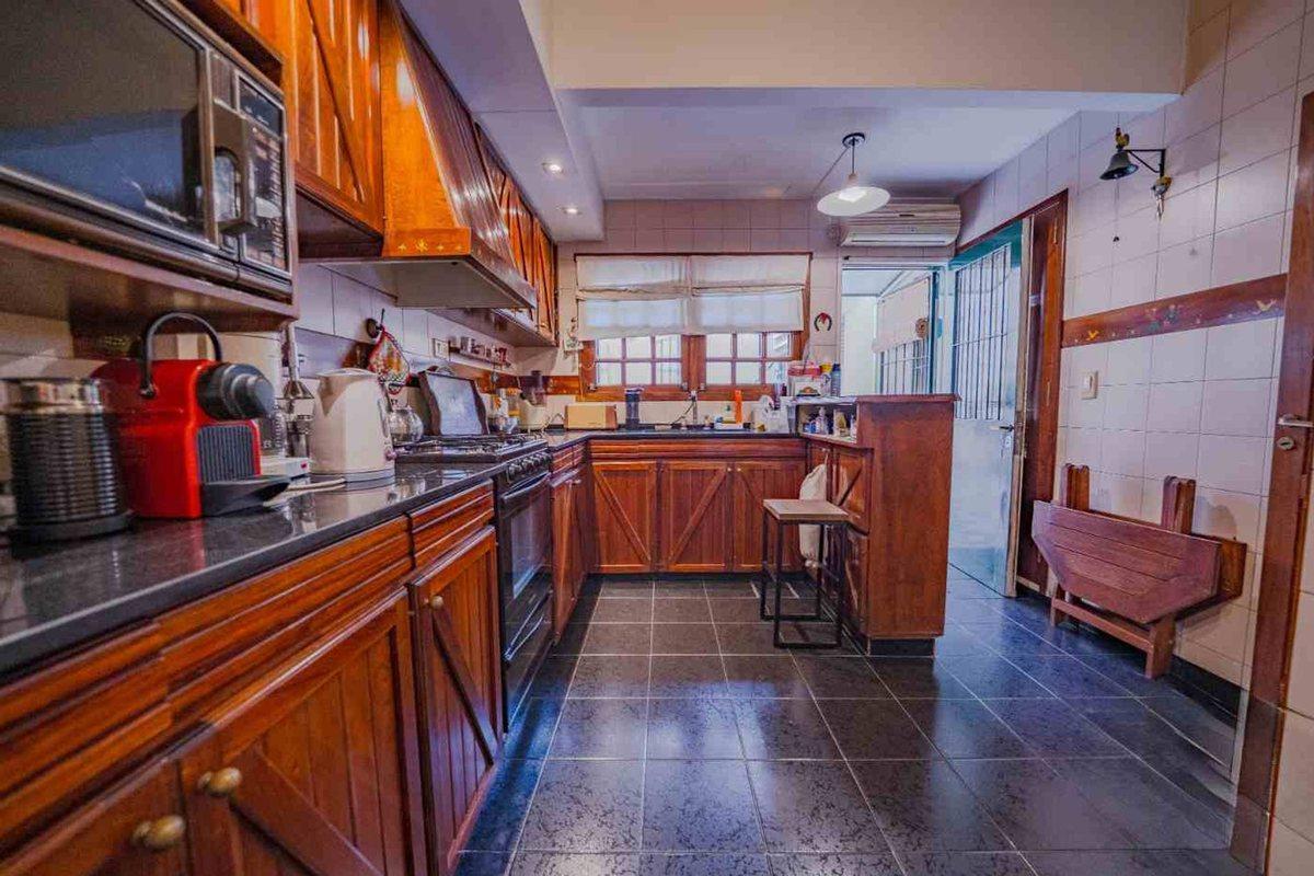 Foto de VENTA CASA 6 AMBIENTES HAEDO, imagen 4