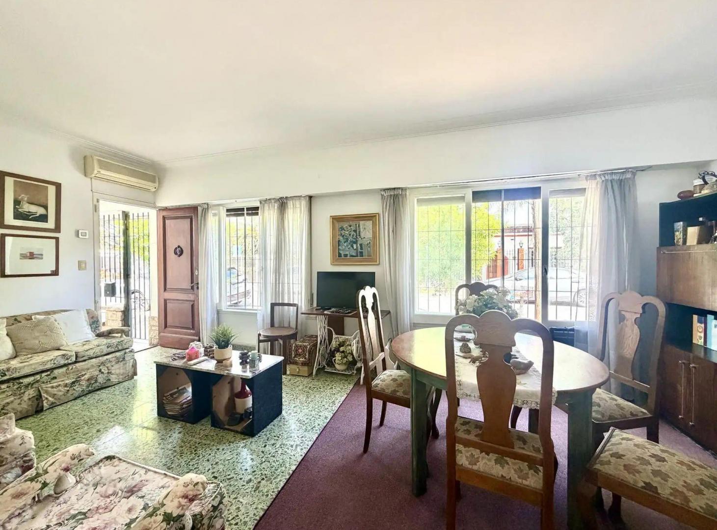 Foto de Casa en Martínez 3 amb. , patio, garage y terraza, imagen 2