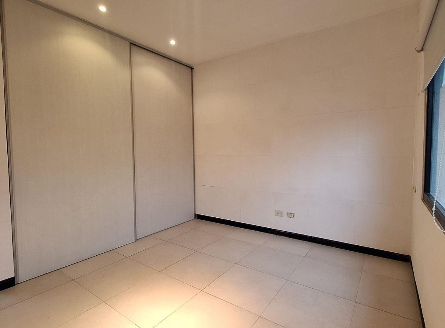 Foto de CASA CON PILETA DE 4 AMB EN SAN MATÍAS - ÁREA 3, imagen 5