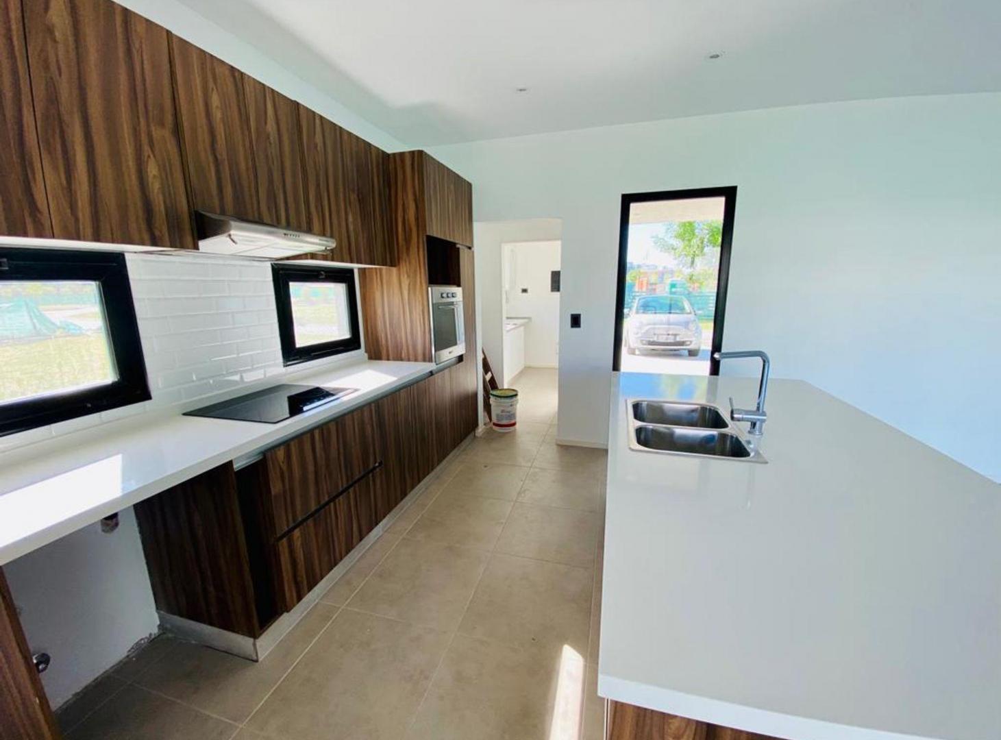 Foto de Alquiler Casa 5 ambientes Lagoon Pilar, imagen 3