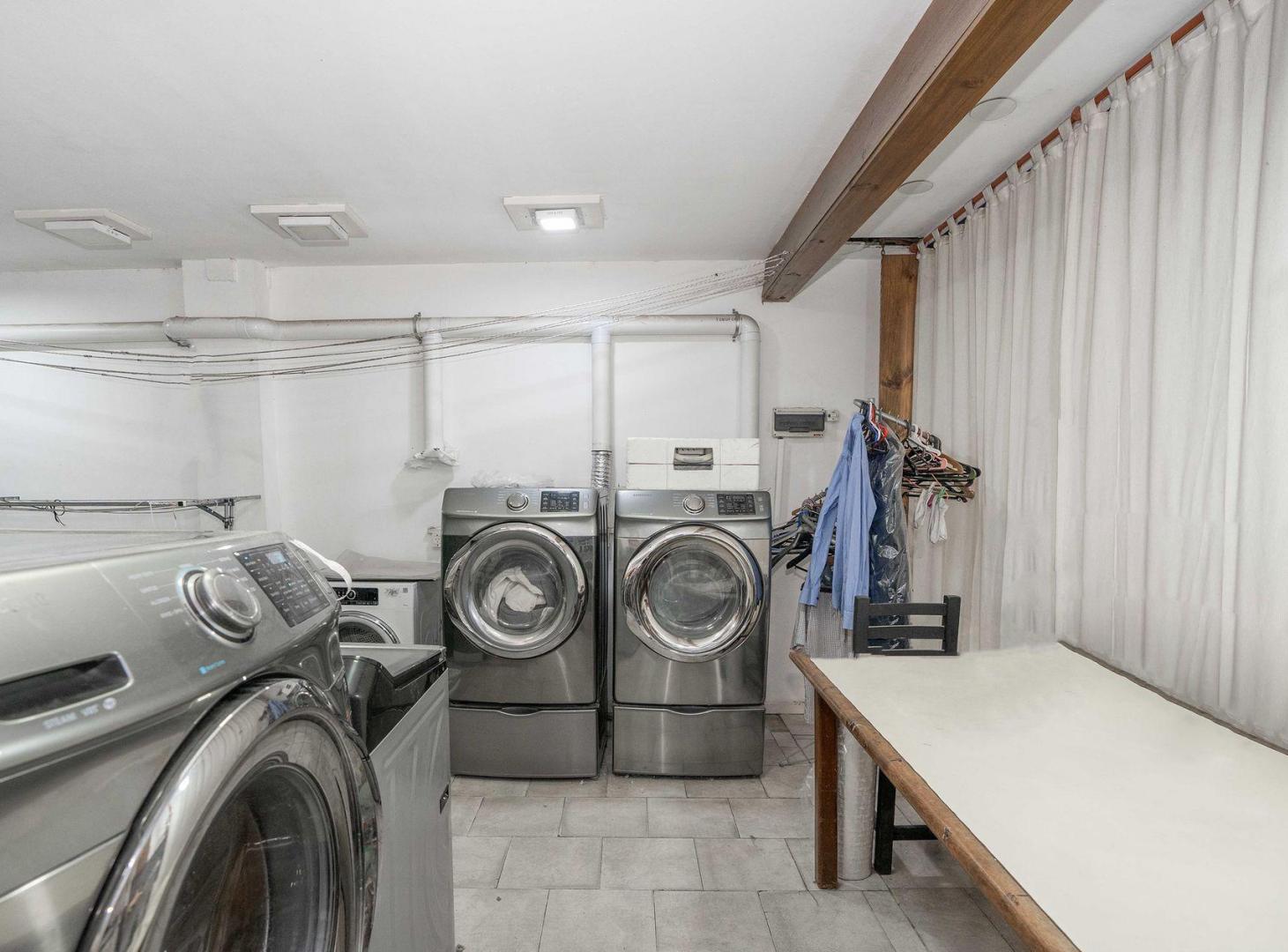Foto de LOCAL A LA VENTA EN UNA INMEJORABLE ZONA DE LANUS, imagen 3