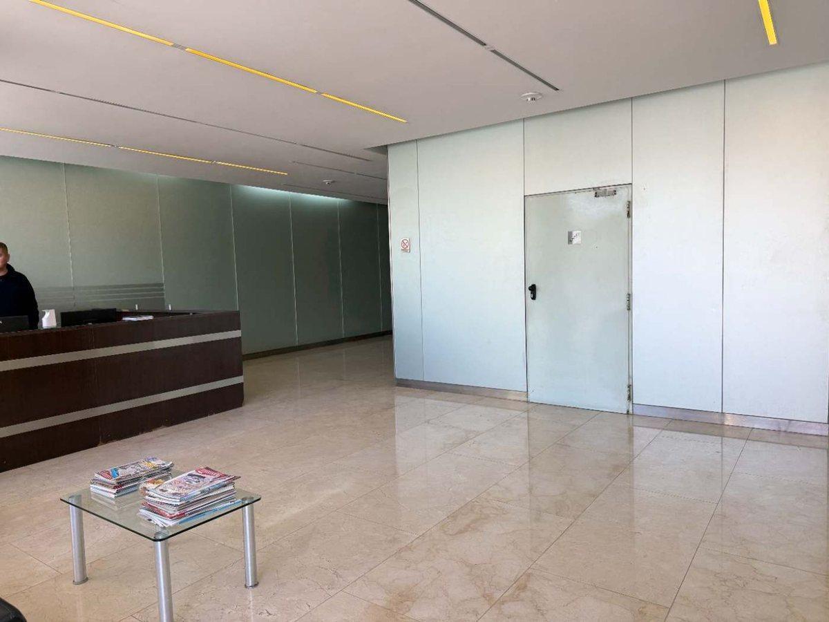 Foto de VENTA OFICINA PISO COMPLETO AZOPARDO 451, imagen 4