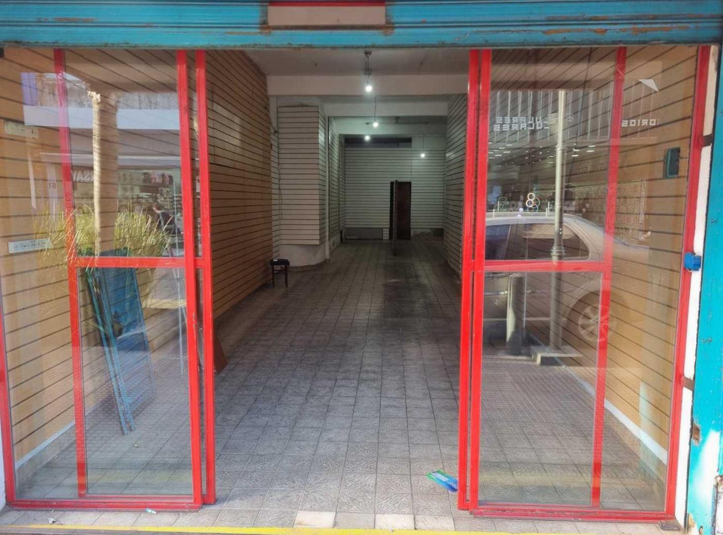 Foto de ALQUILER Local sobre Constitución | San Fernando, imagen 4