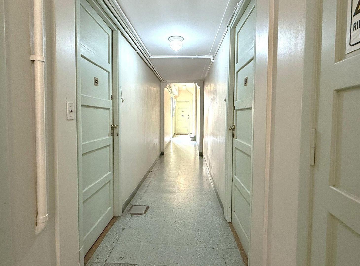 Foto de PH VENTA COLEGIALES 2 AMB CON PATIO- APTO CREDITO, imagen 3