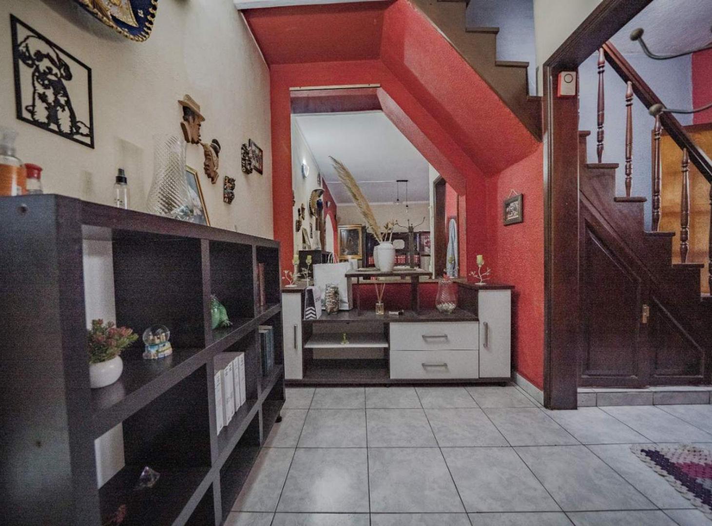 Foto de VENTA CASA VILLA ADELINA GALPON, imagen 2
