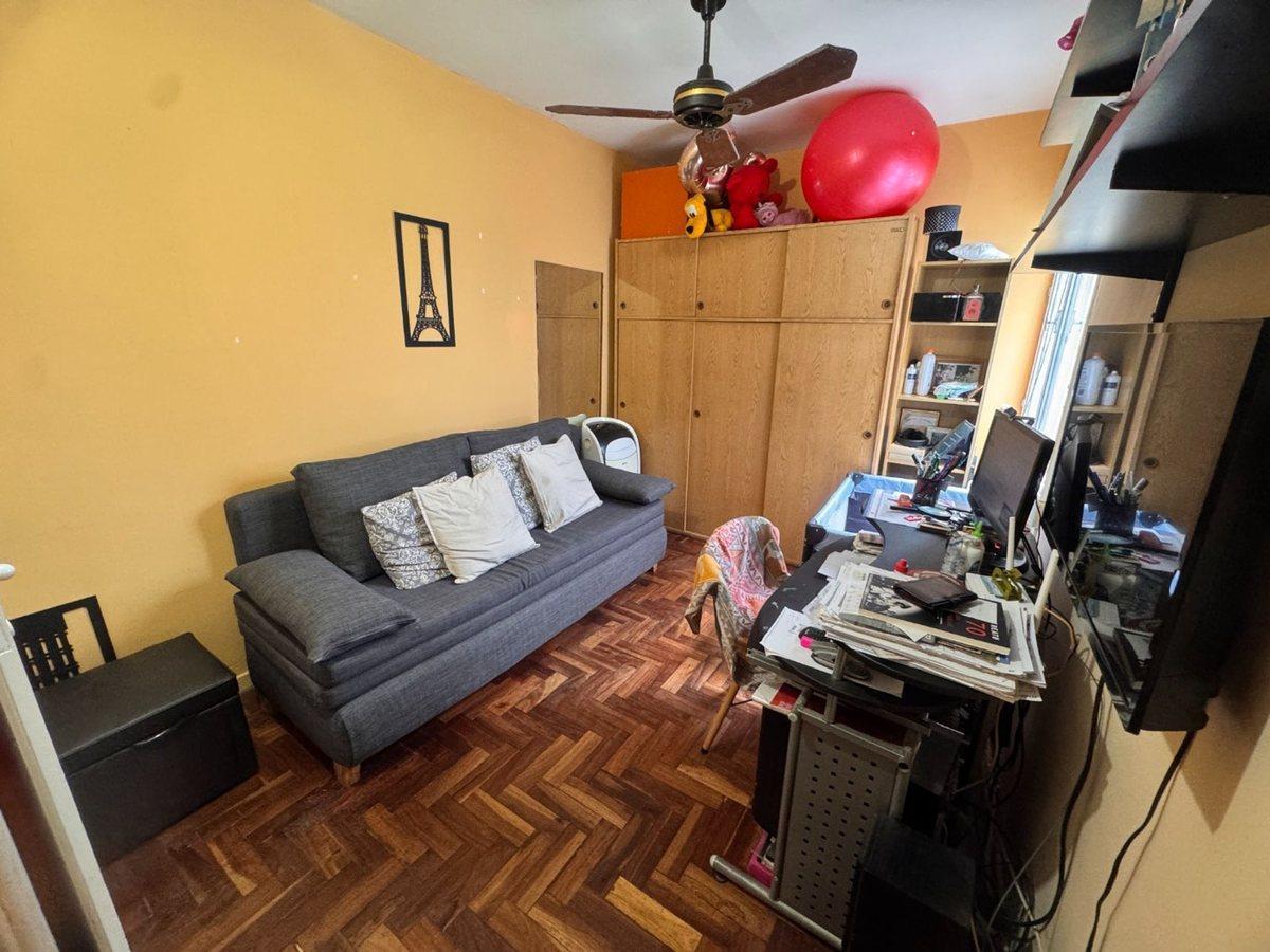 Foto de Venta amplio depto 3 ambientes, Parque Chacabuco, imagen 2