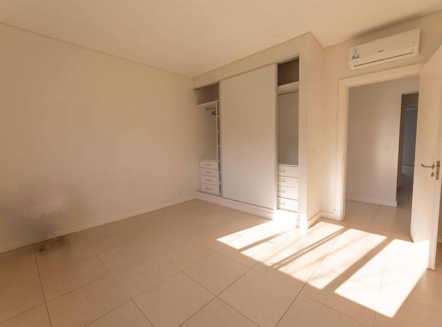 Foto de ALQUILER: 4 habitaciones + escritorio-LOTE CENTRAL, imagen 5
