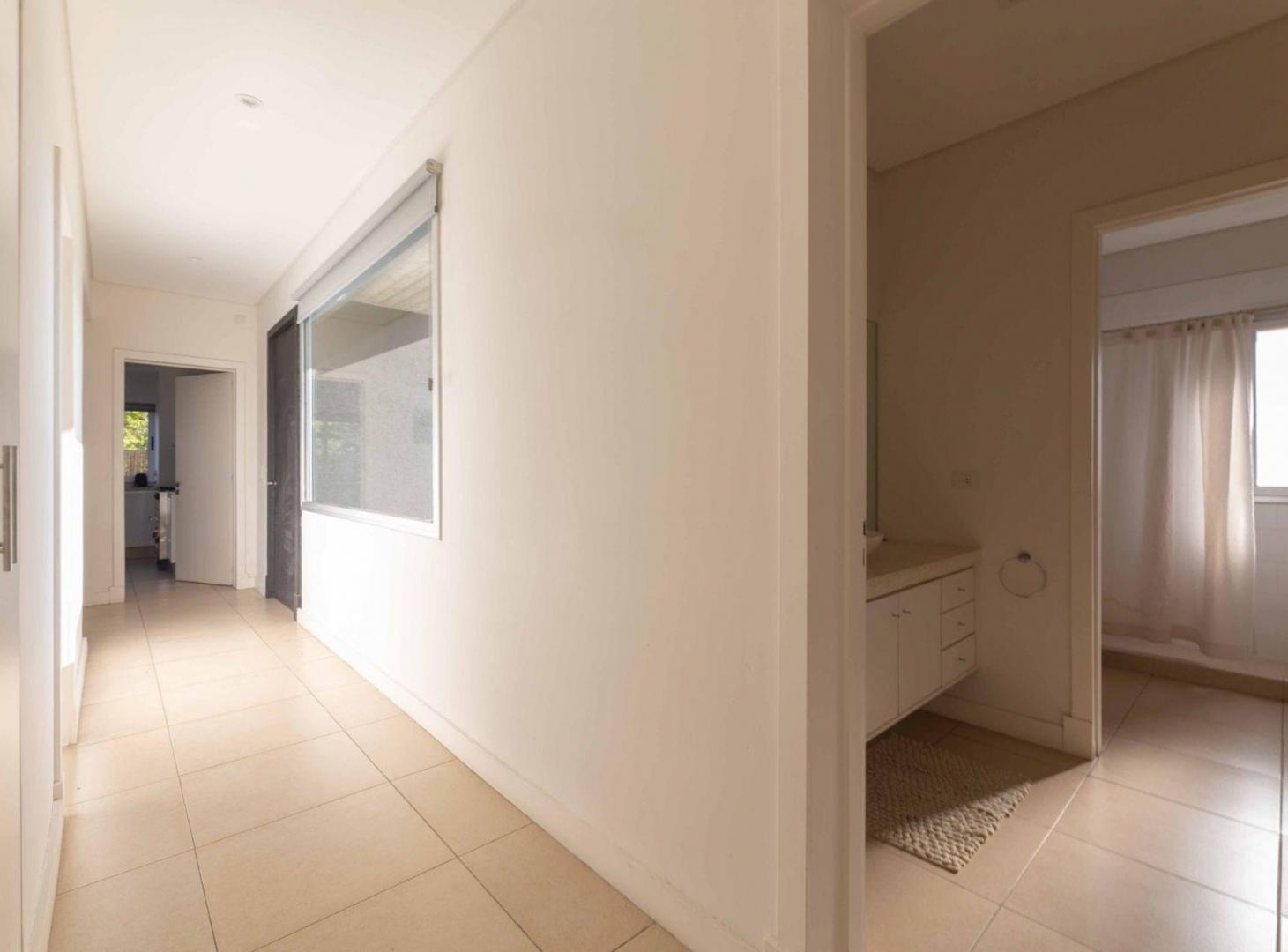 Foto de ALQUILER: 4 habitaciones + escritorio-LOTE CENTRAL, imagen 2