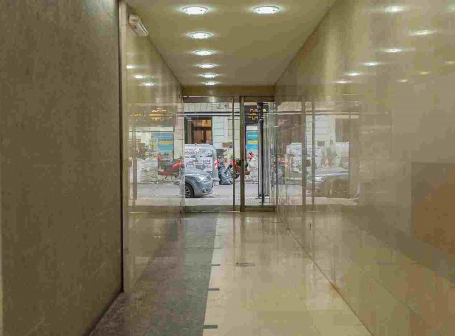 Foto de VENTA OFICINA LUMINOSA APTO EN SAN NICOLÁS, imagen 5
