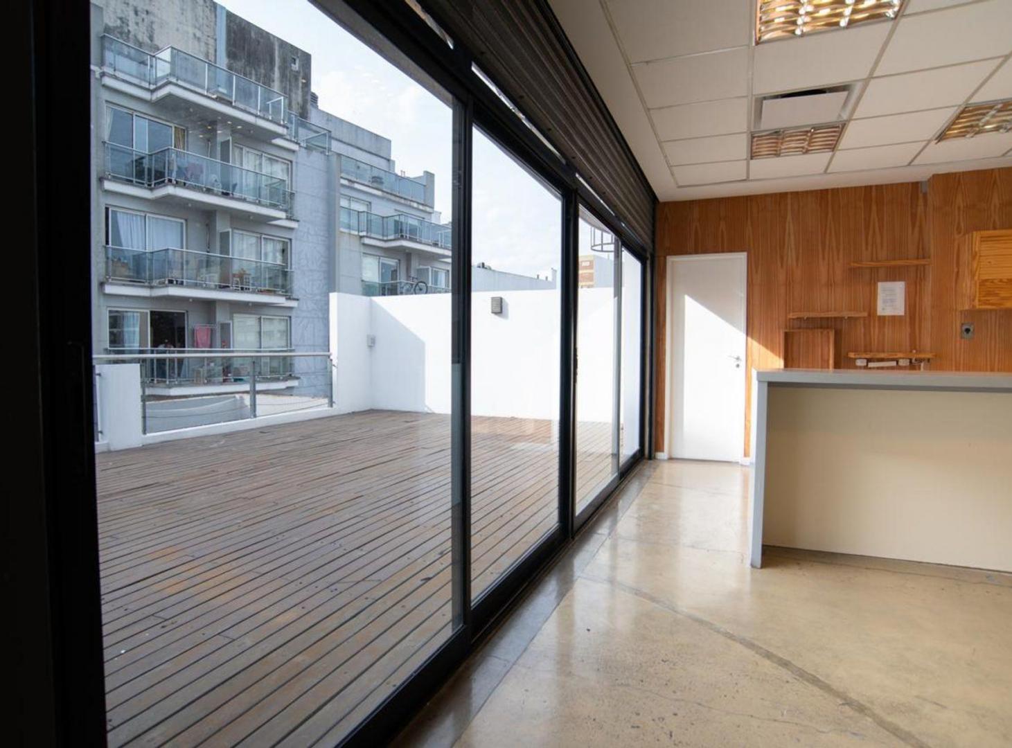 Foto de VENTA ABASTO EDIFICIO EN BLOCK OFICINAS PB Y 4 PIS, imagen 2