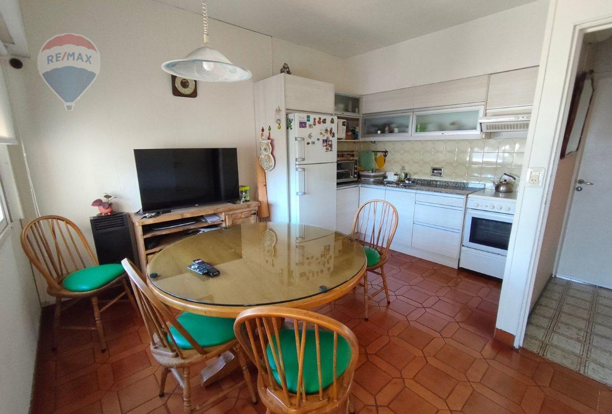 Foto de Venta casa 6 ambientes en J. L. Suarez garage, imagen 2
