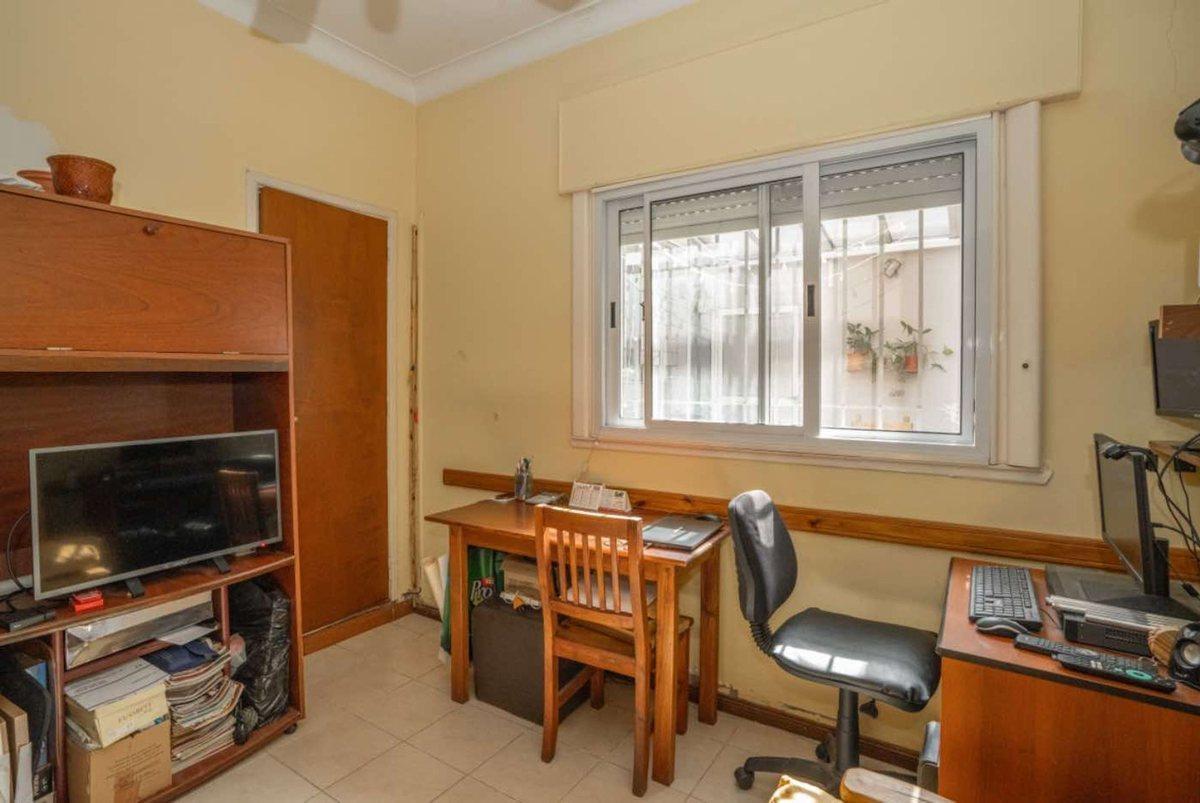 Foto de Casa 5 amb patio/parrilla en venta en Florida Este, imagen 1