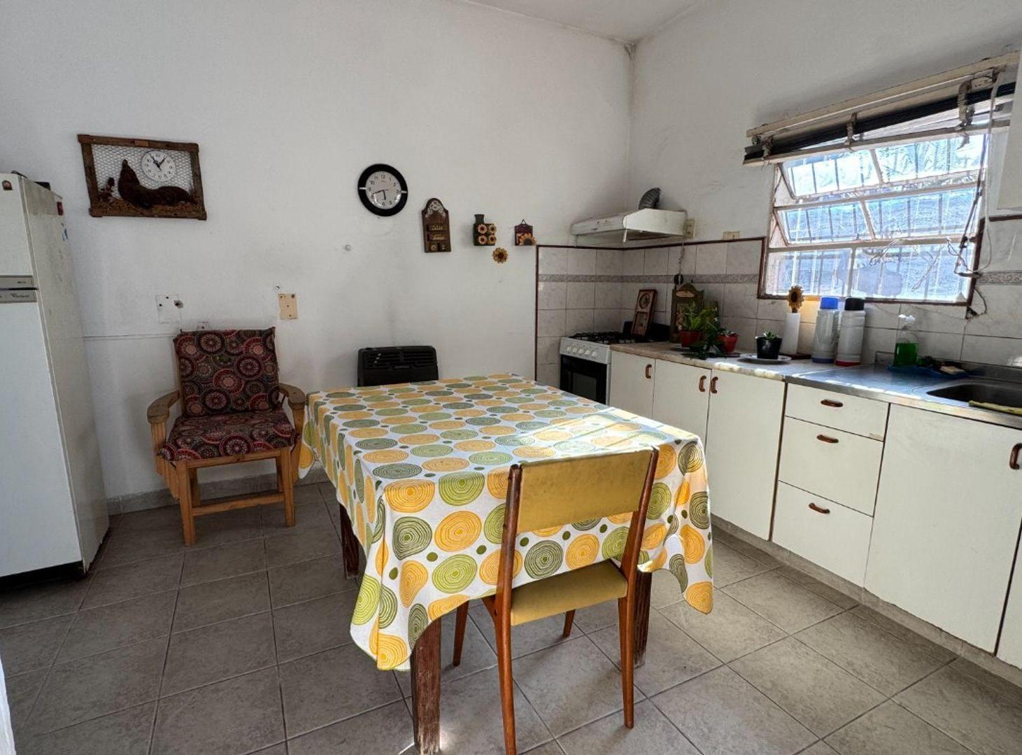 Foto de Casa en venta sobre lote propio de 4 amb + jardin, imagen 3