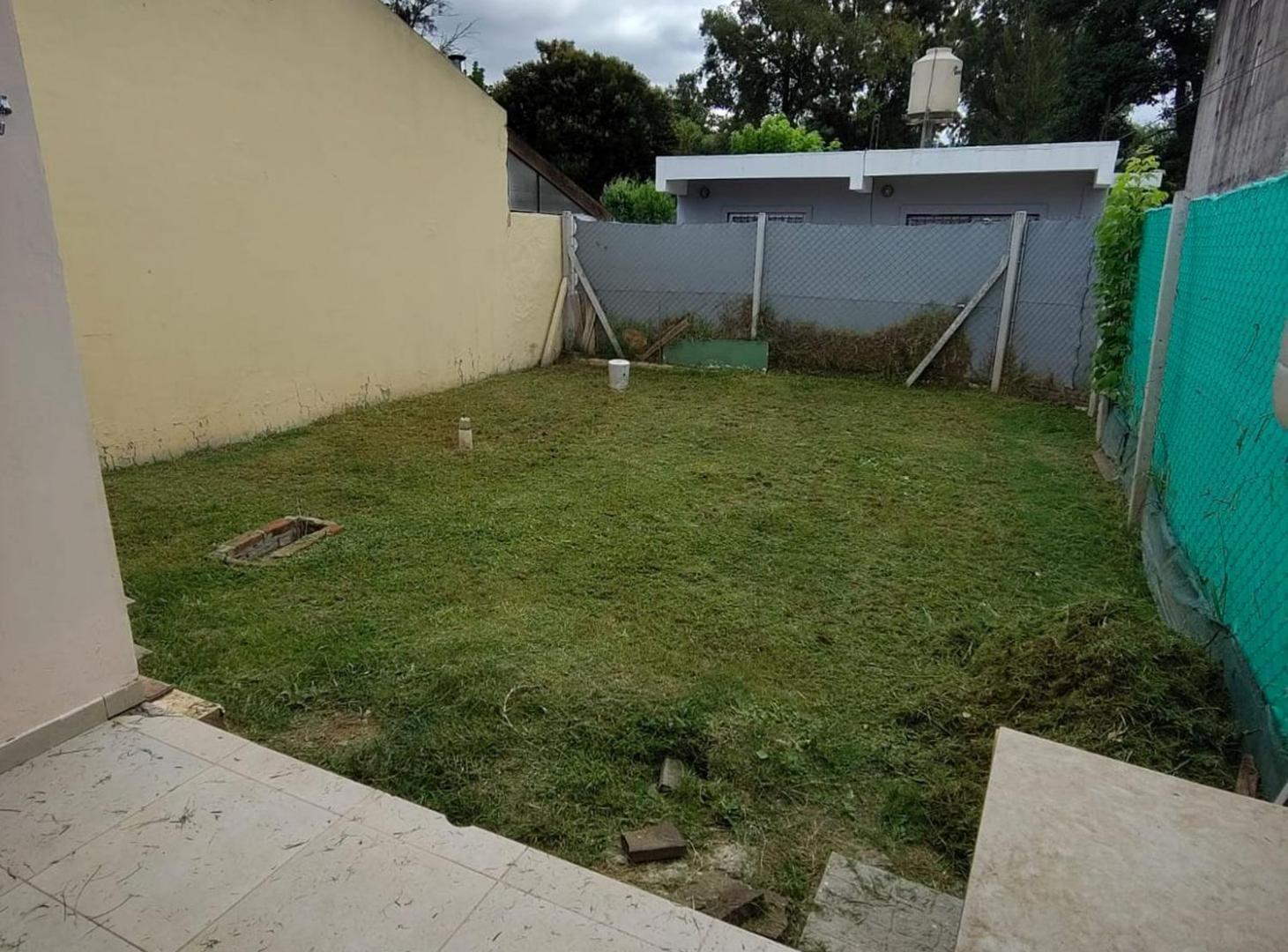 Foto de ALQUILER PH TIPO CASA 3 amb CON JARDÍN EN LA LONJA, imagen 3