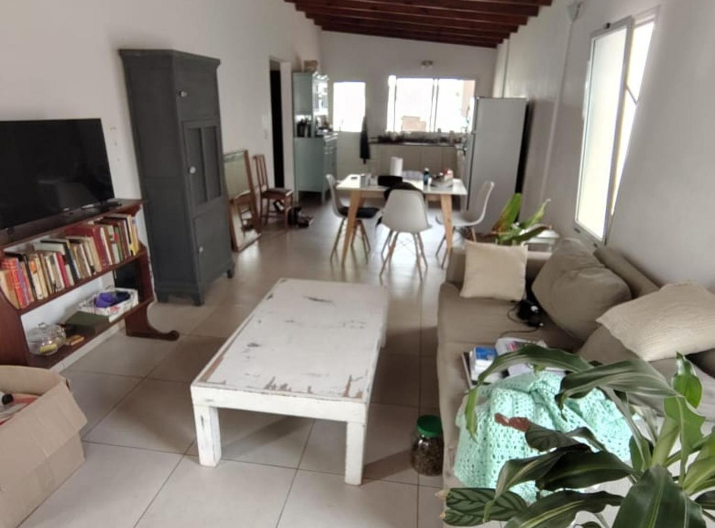 Foto de ALQUILER PH TIPO CASA 3 amb CON JARDÍN EN LA LONJA, imagen 1