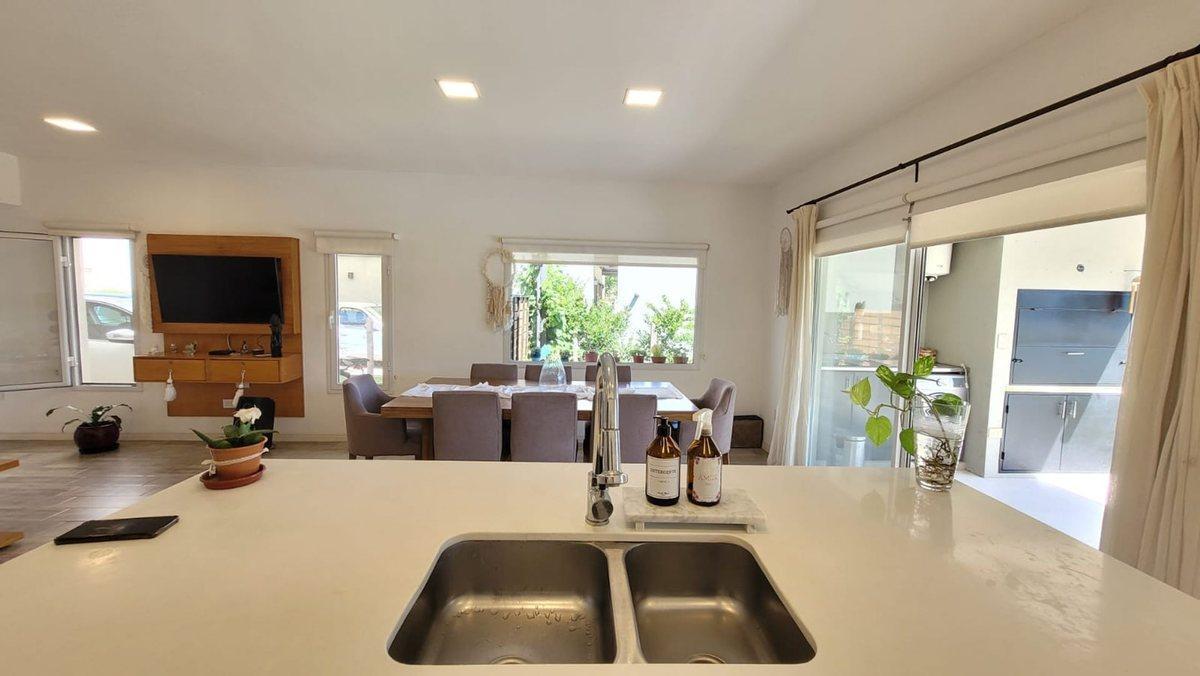Foto de Alquiler casa 4 amb pil coch Barrio Cerrado Pilar, imagen 4