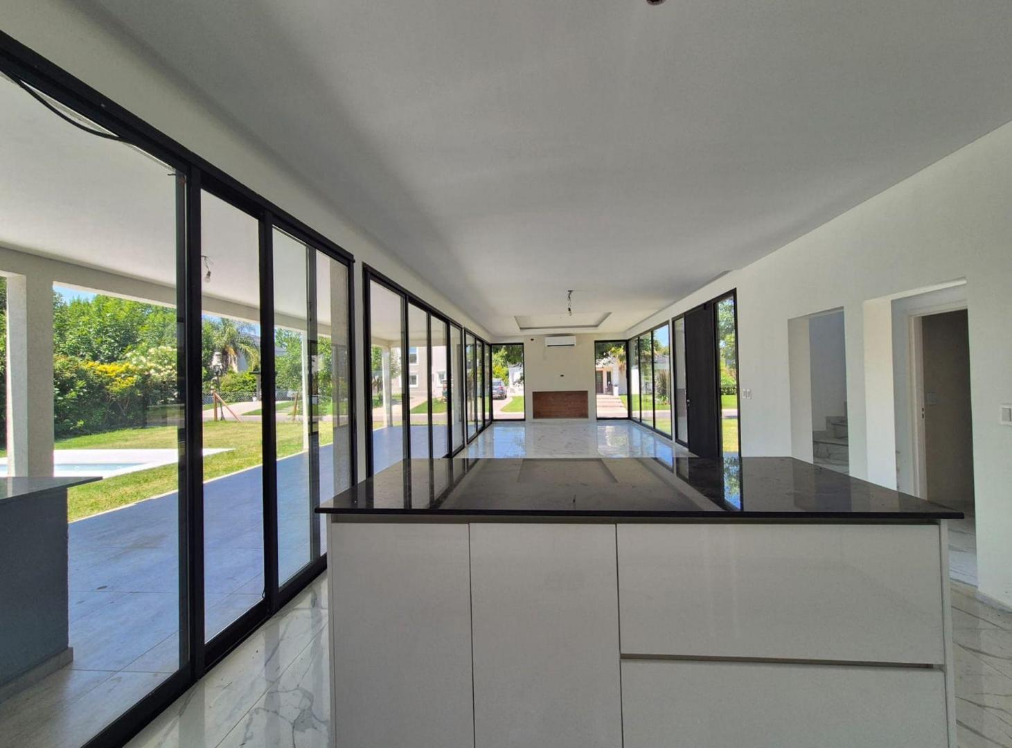 Foto de Venta casa estrenar 6amb Haras Santa Maria Escobar, imagen 4
