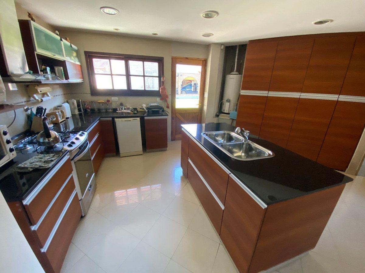 Foto de VENTA CASA 5 AMBIENTES LOMAS DE ZAMORA, imagen 3