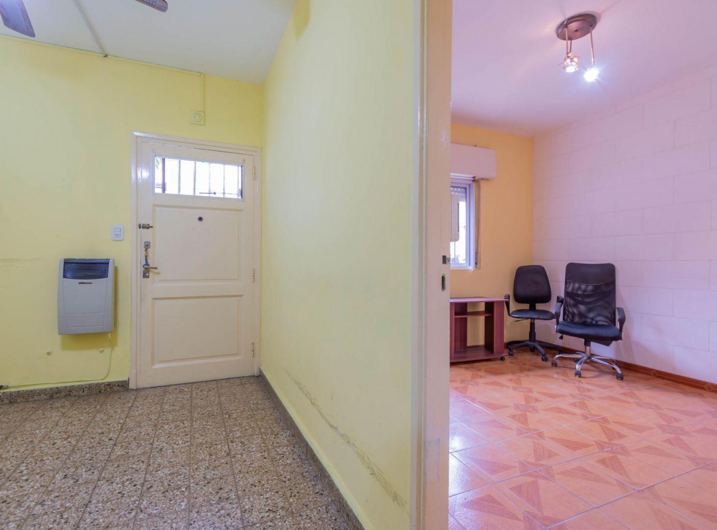 Foto de PH al frente - 4 ambientes con 2 patios y 2 baños, imagen 5