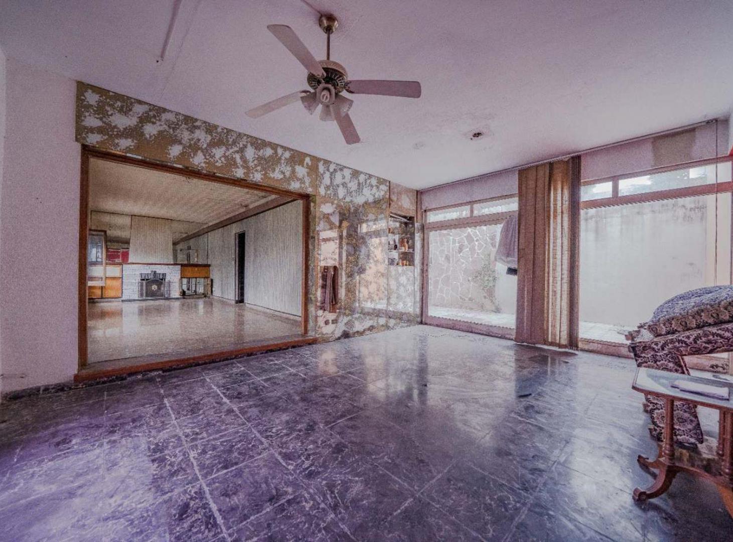 Foto de VENTA CASA TIPO PH 4 AMBIENTES-SAN ISIDRO- PERMUTA, imagen 1