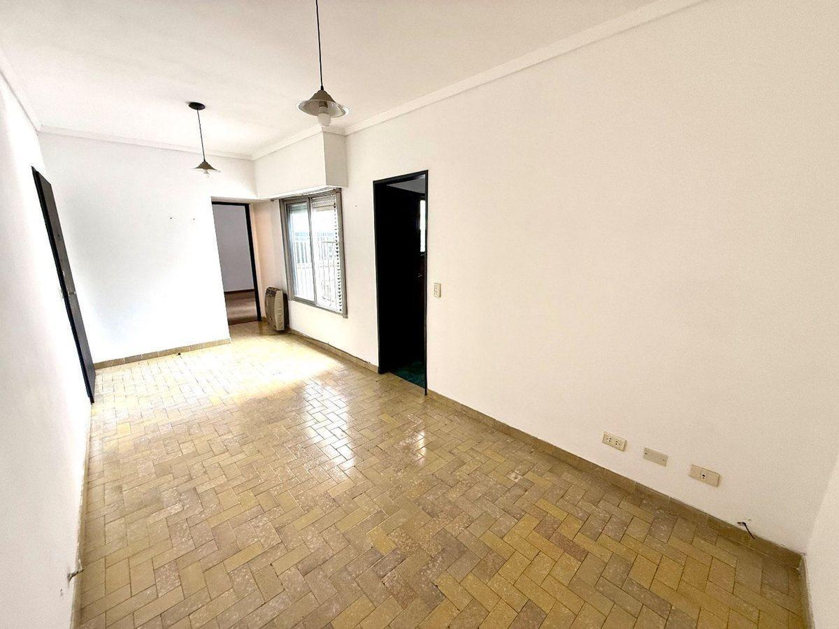 Foto de Departamento 2 ambientes COCHERA Quilmes VENTA, imagen 1