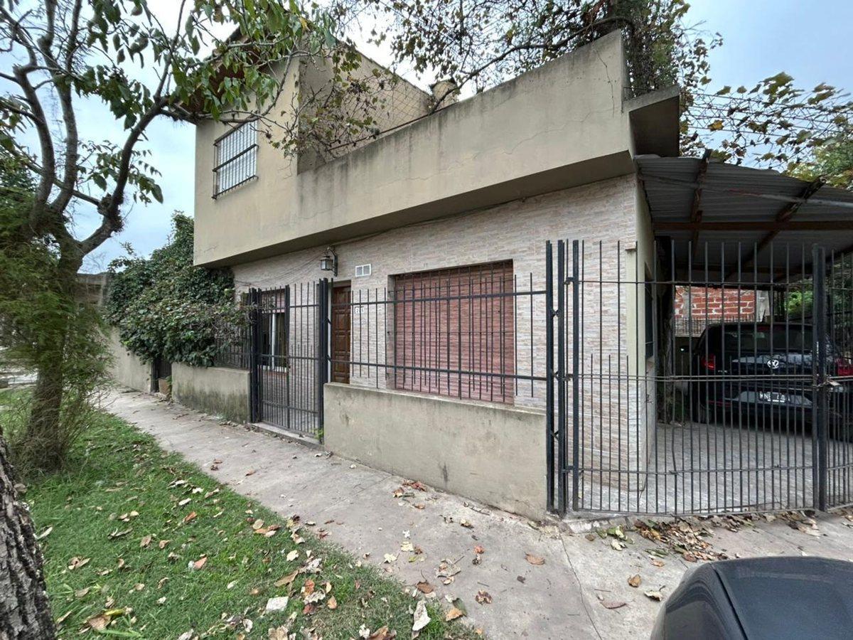 Foto de CASA 5 AMBIENTES EN VENTA GRAND BOURG, imagen 2