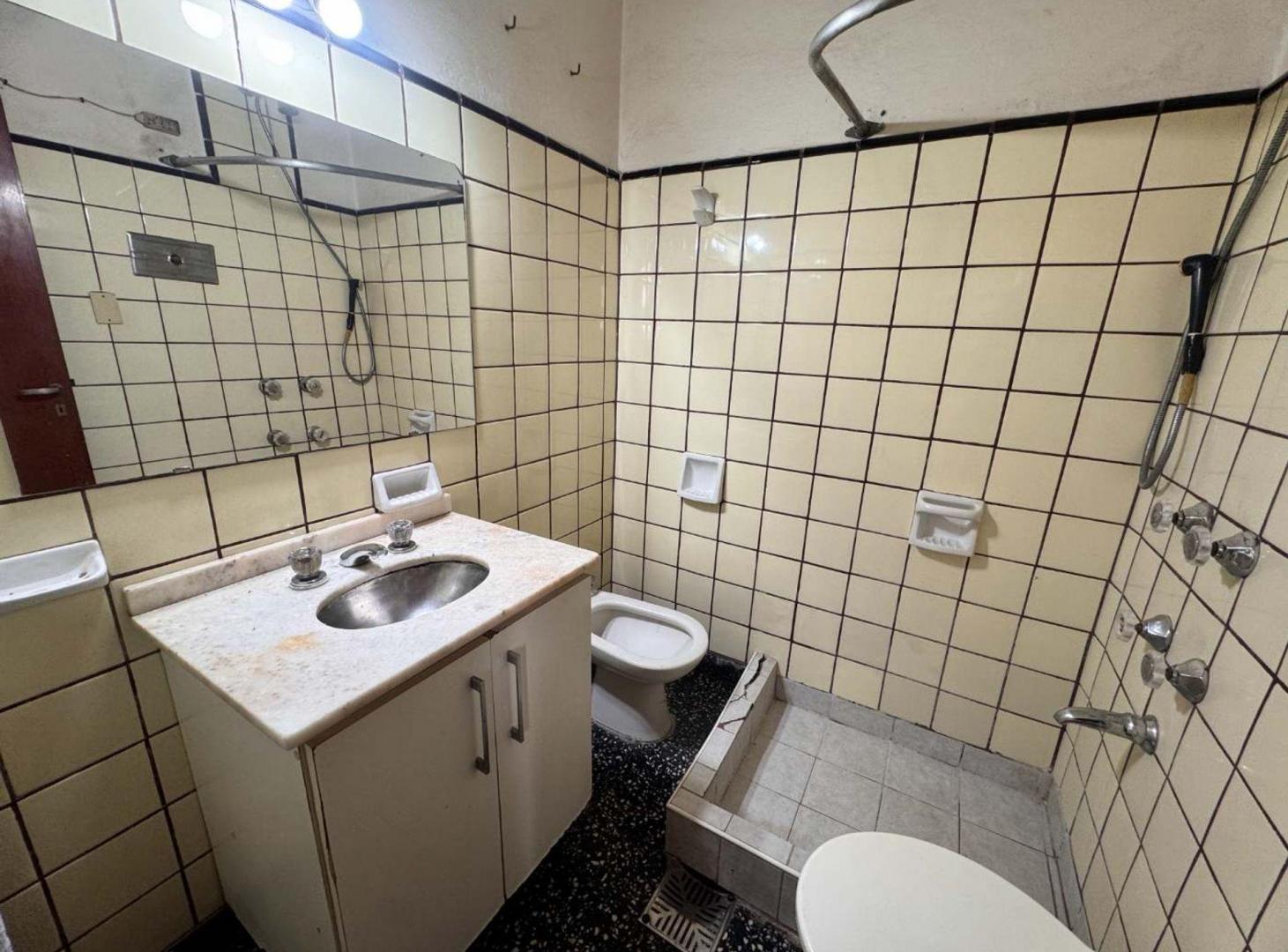 Foto de Venta casa PH 4 amb Villa Maipú Patio, Terraza., imagen 4