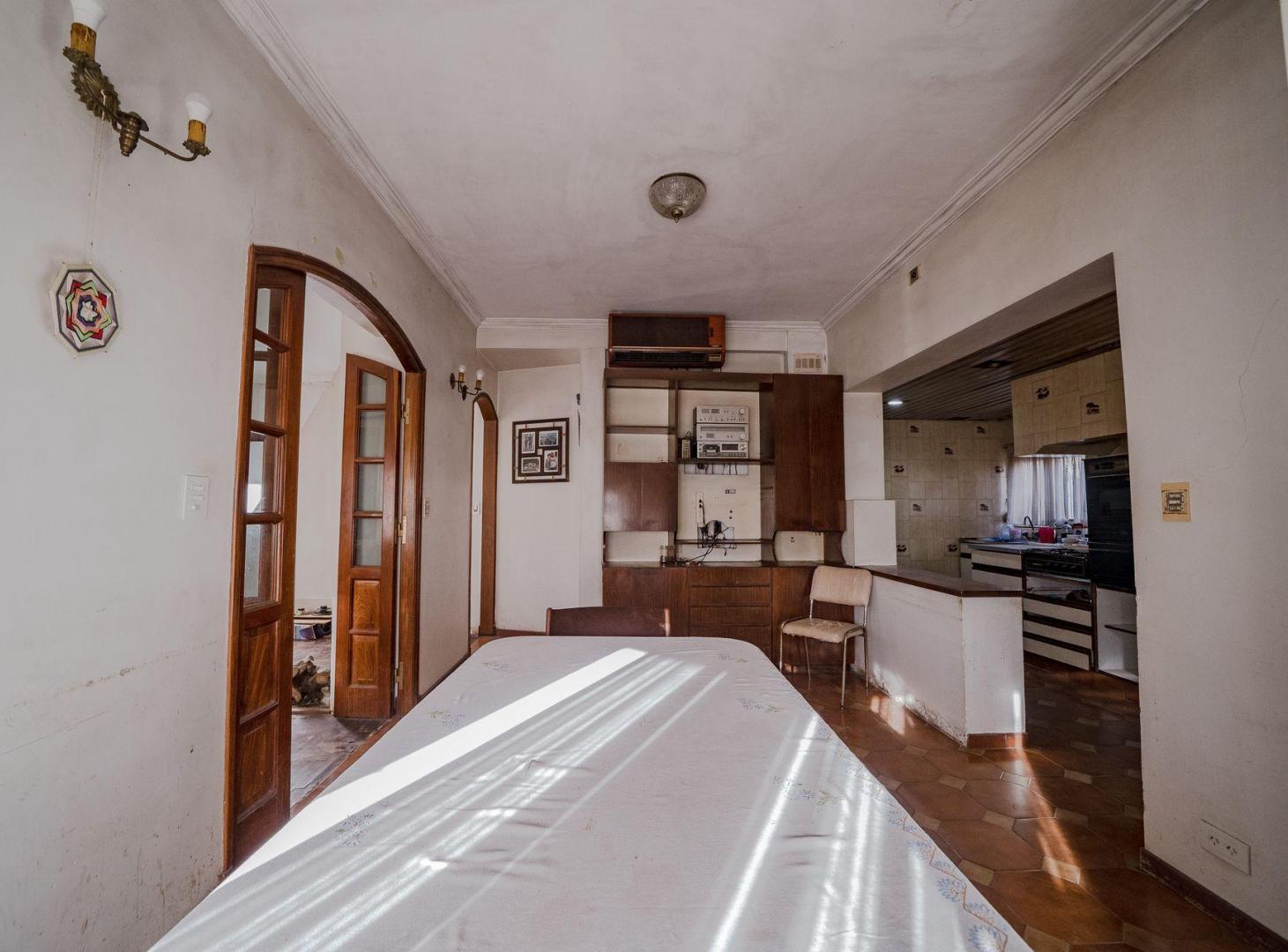 Foto de VENTA CASA VILLA ADELINA 8 AMBIENTES PERMUTA, imagen 5