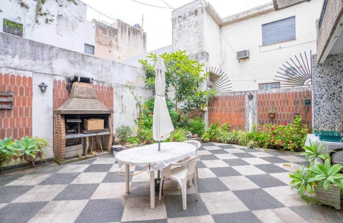 Foto de LOTE PARA DESARROLLO EN VENTA FLORES, PERMUTA!, imagen 3