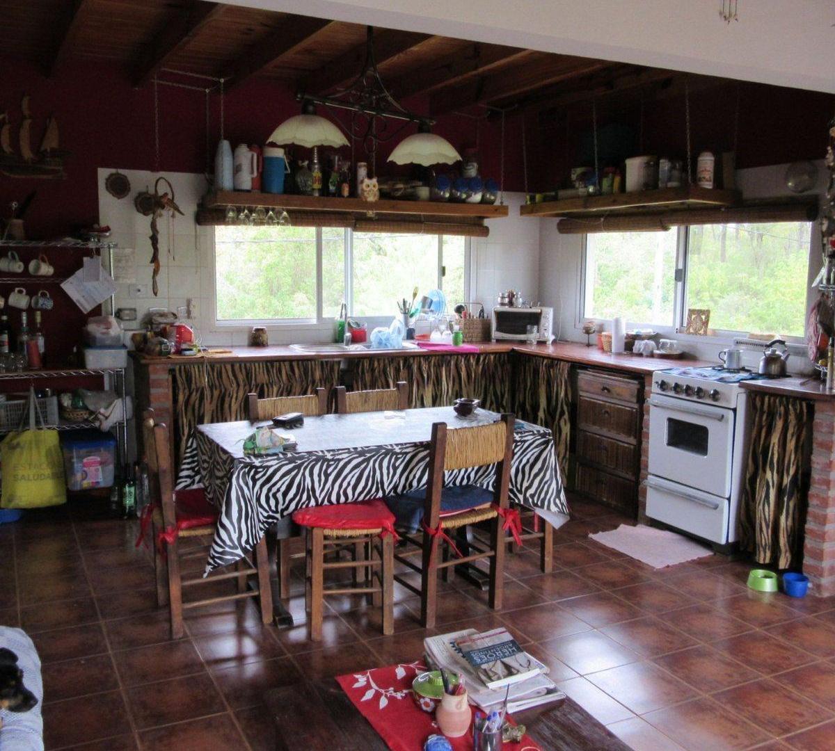 Foto de VENTA CASA EN DELTA 3 PISOS CON PARRILLA Y JARDIN, imagen 2