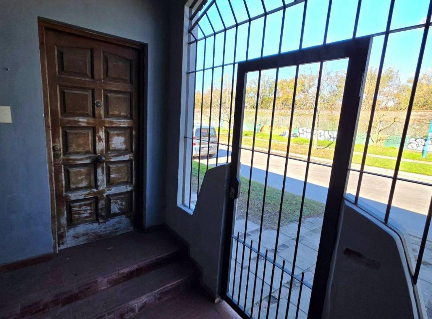 Foto de MORENO CENTRO VENTA PH 4 AMBIENTES CON JARDIN, imagen 5