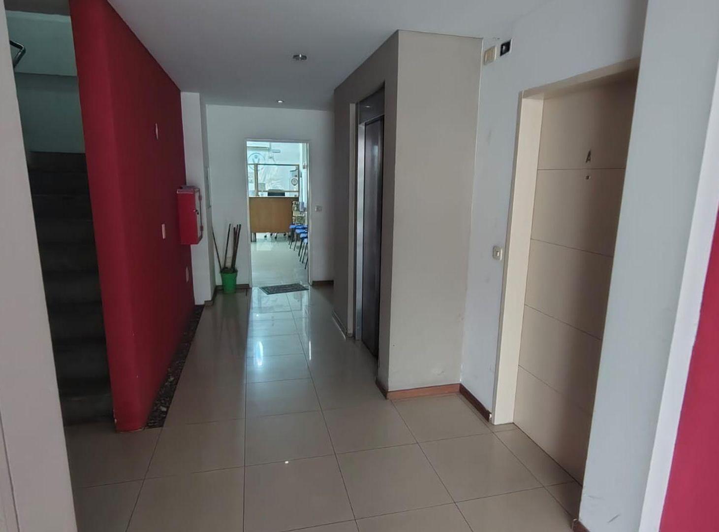 Foto de VENTA DEPARTAMENTO CON JARDÍN EN VILLA URQUIZA, imagen 4