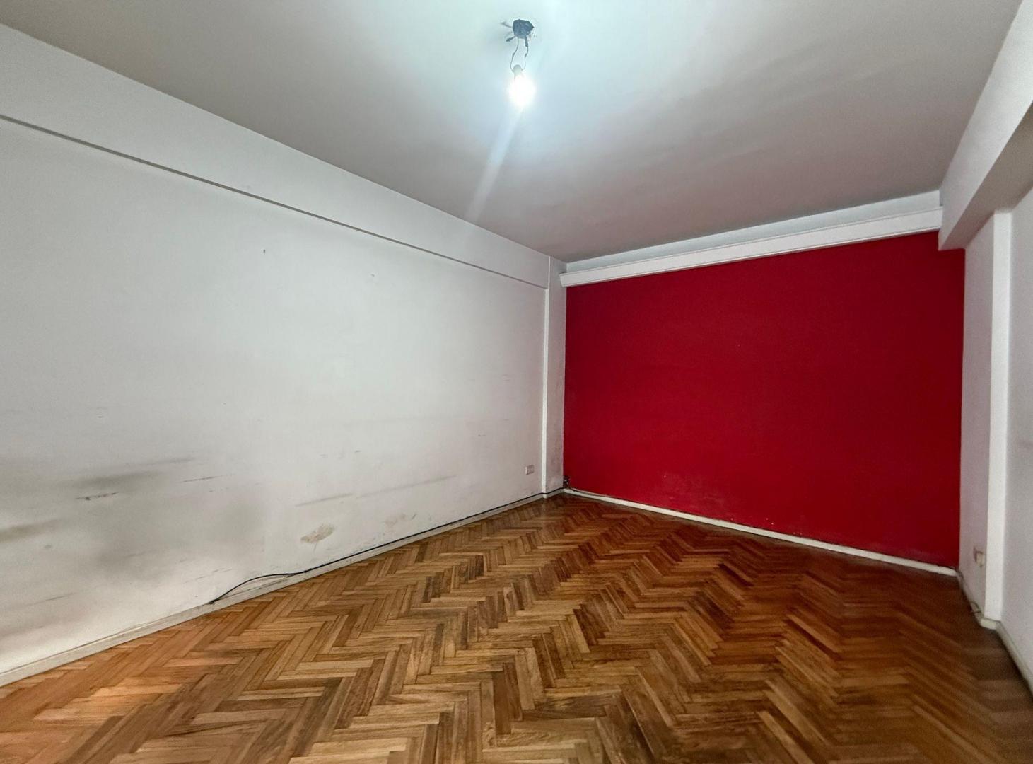 Foto de VENTA 2 AMB CON PATIO Y BAJAS EXPENSAS CABALLITO, imagen 1