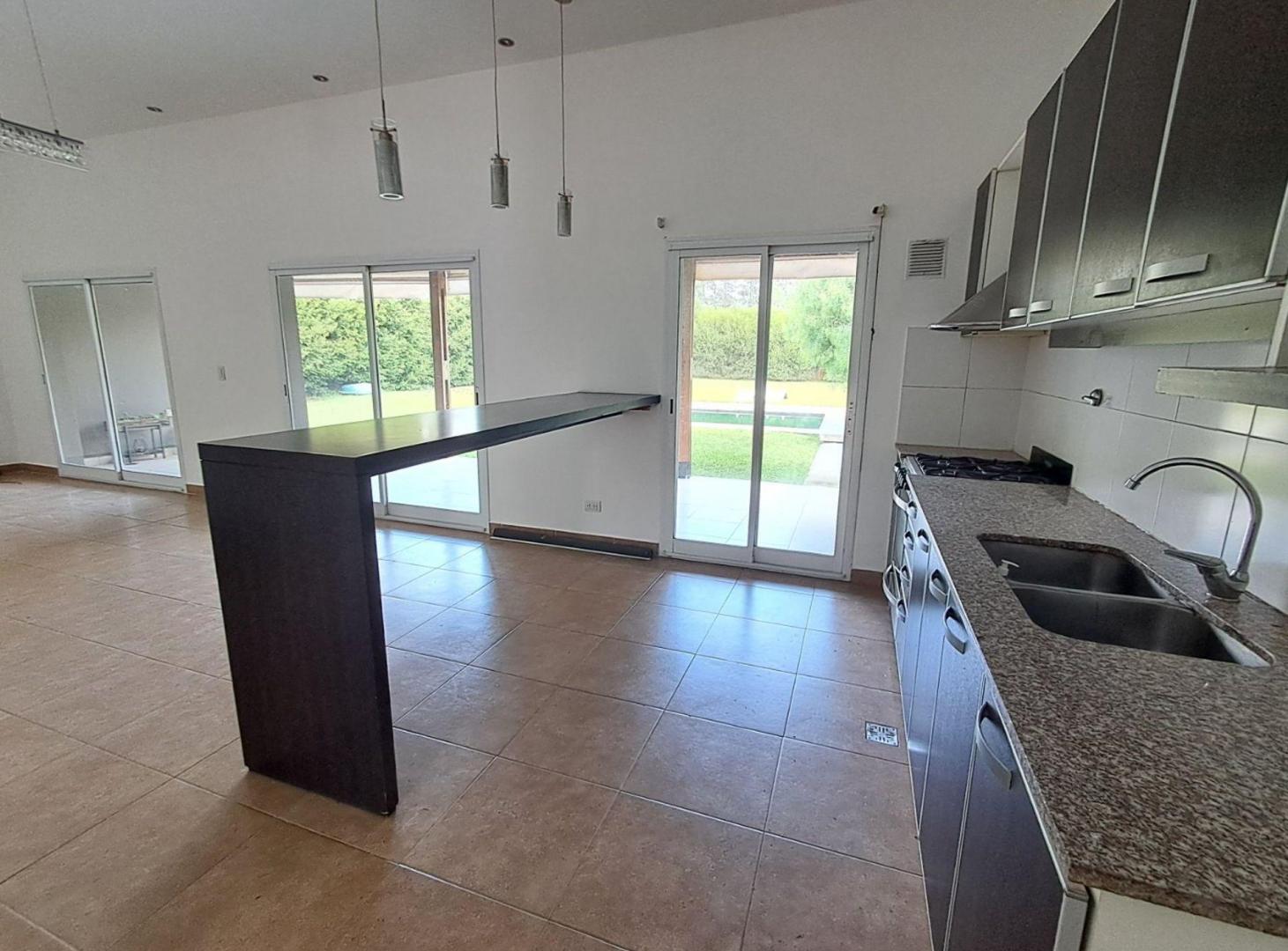 Foto de Venta casa en Villanueva Tigre-1 planta y Pileta, imagen 5