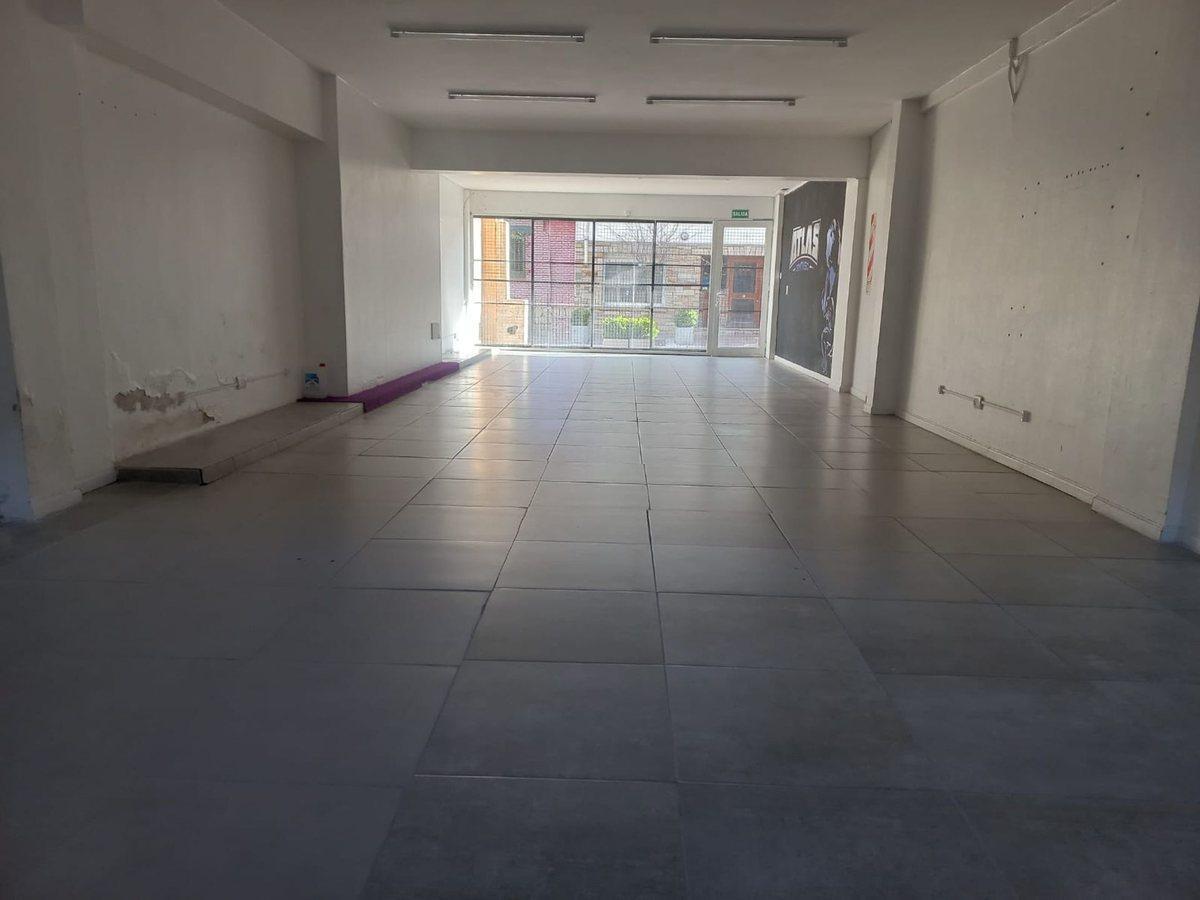 Foto de VENTA Local en San Fernando sobre Av Libertador, imagen 1