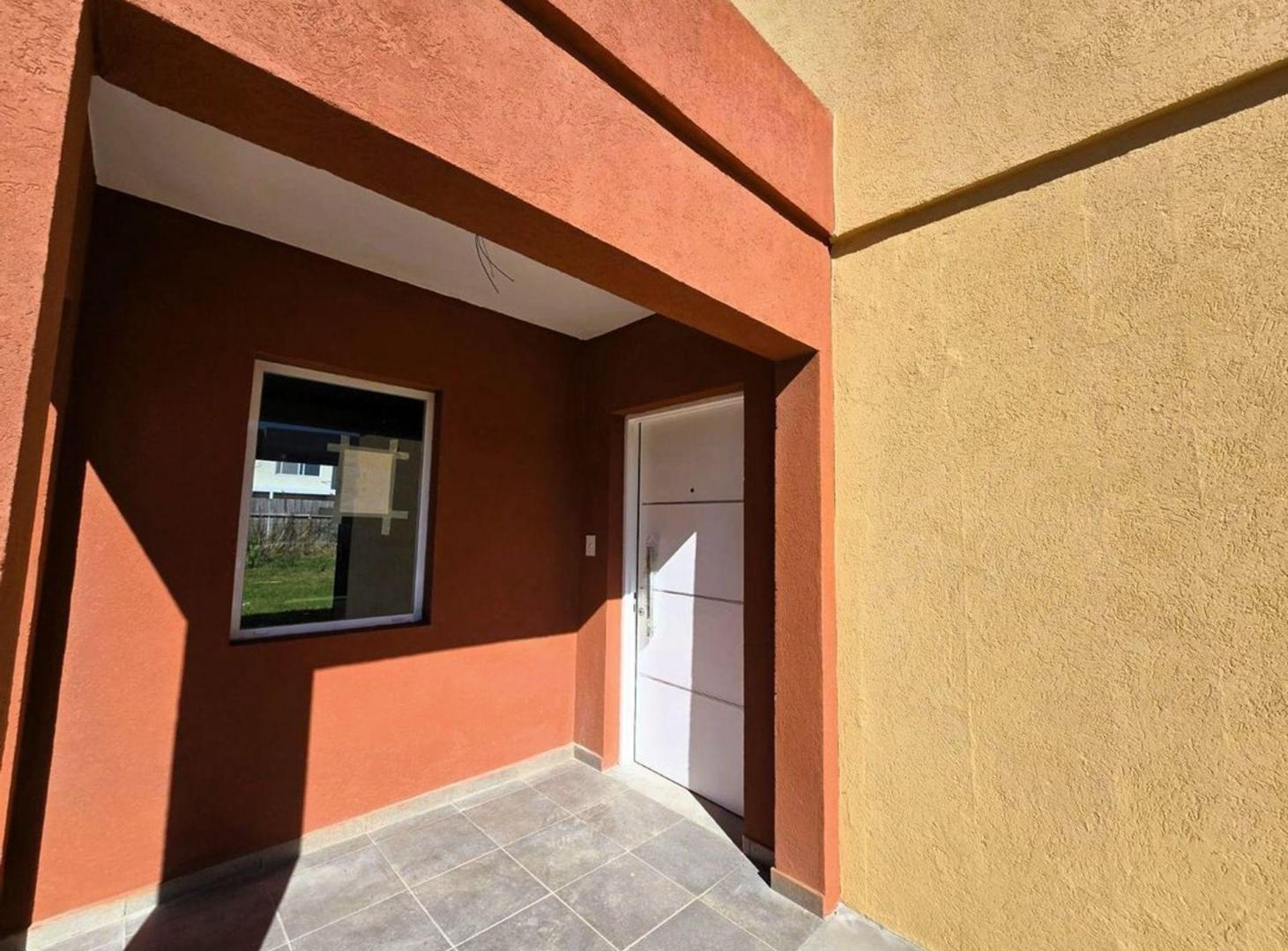 Foto de ALQUILER CASA EN "CASAS DE SANTA ANA", imagen 1