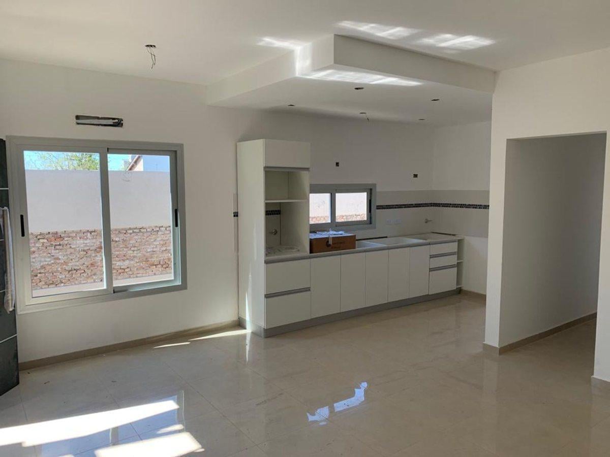 Foto de VENTA DEPARTAMENTO 2 AMBIENTES GENERAL RODRIGUEZ, imagen 2