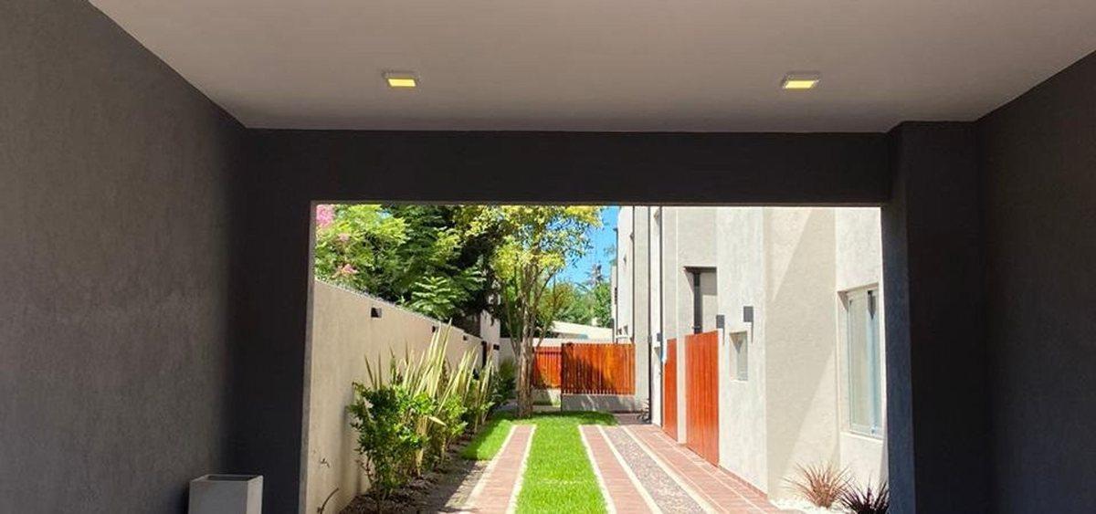 Foto de VENTA DEPARTAMENTO GENERAL RODRIGUEZ, imagen 3