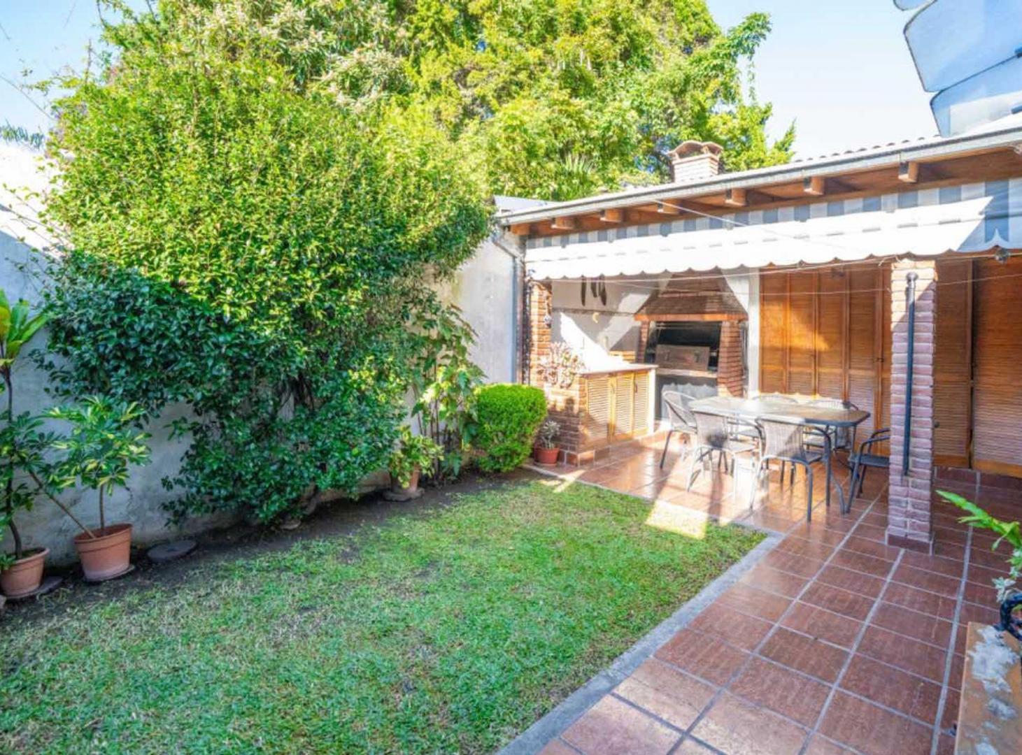 Foto de Casa c/jardin y parrilla en venta en Florida Este, imagen 4