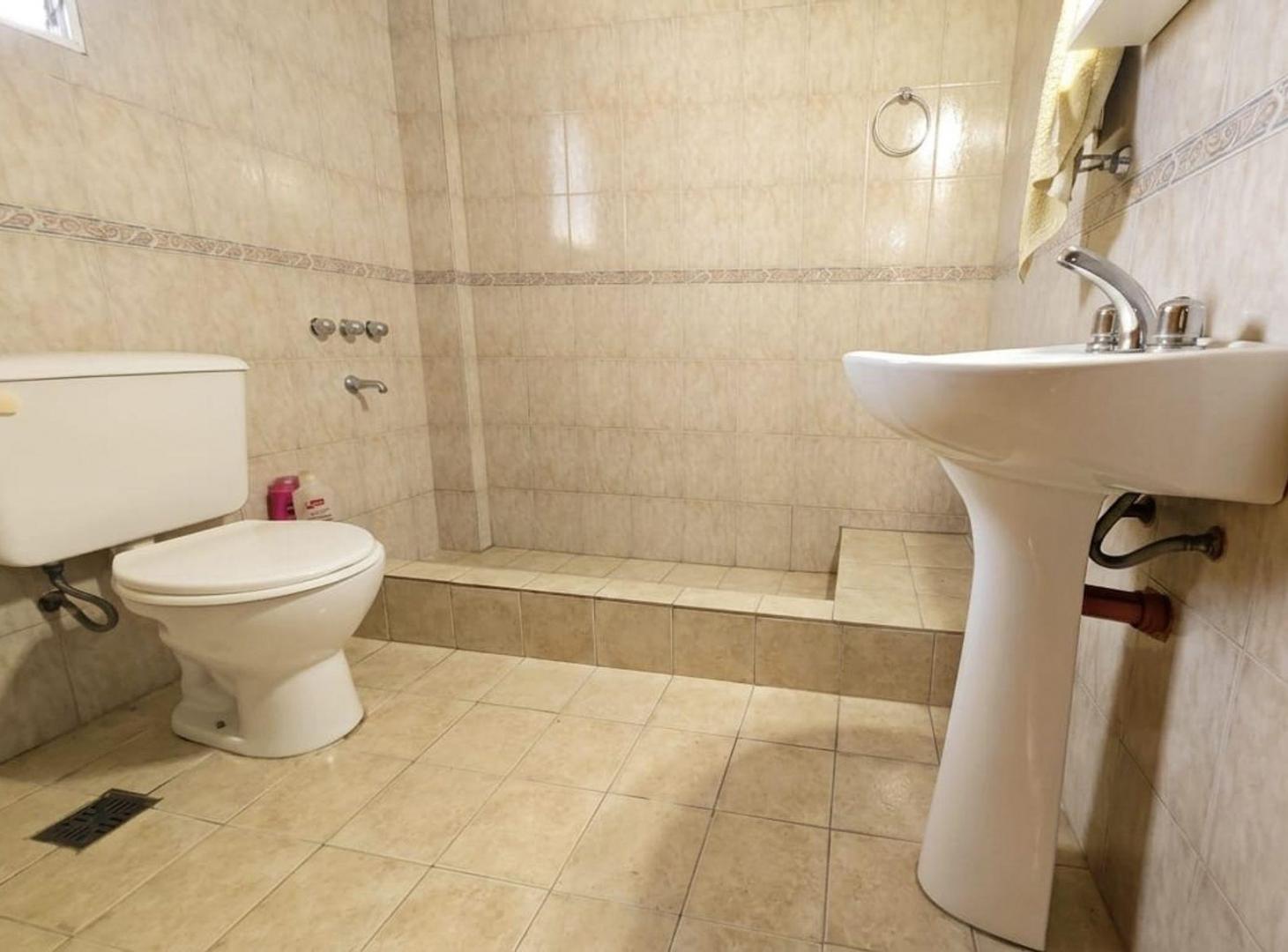 Foto de VENTA CASA EN PILAR - DOS PLANTAS 4 AMBIENTES, imagen 5