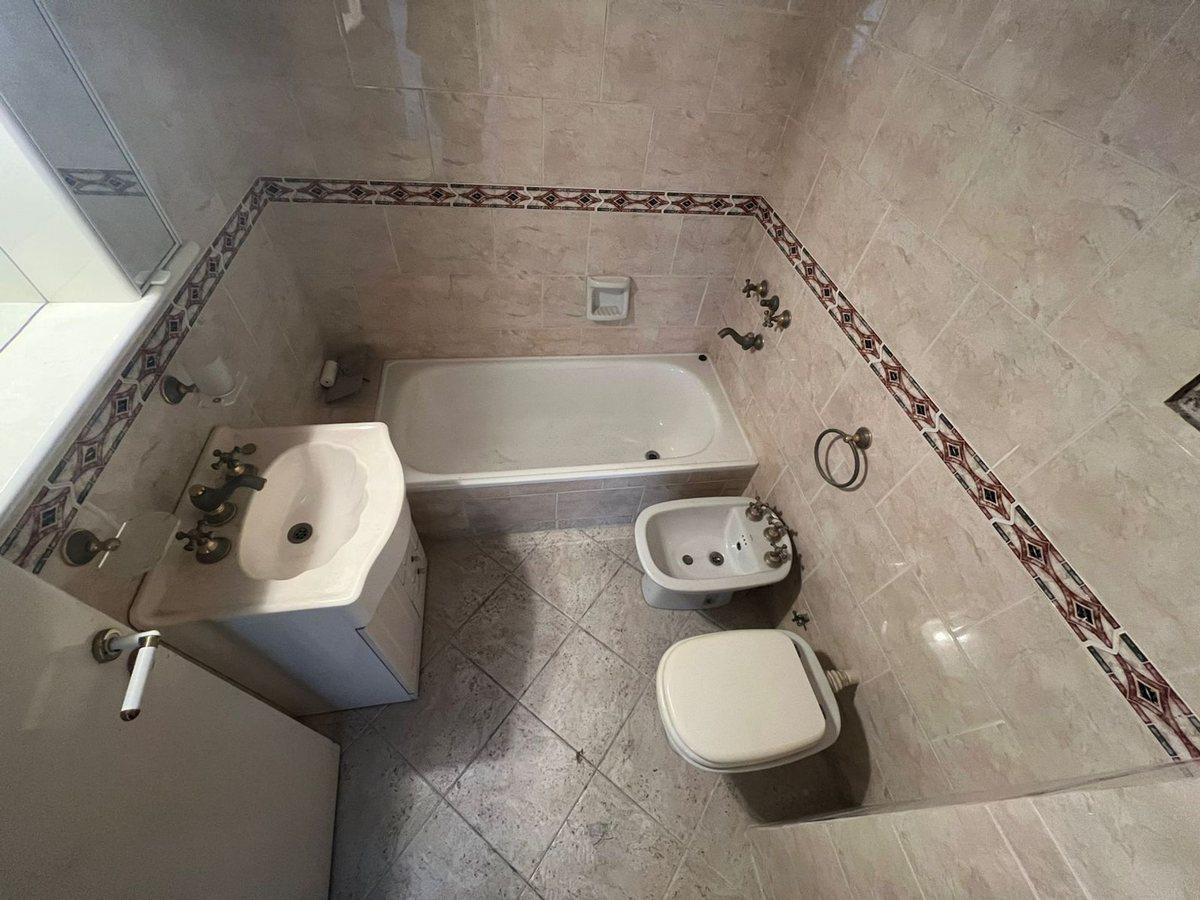 Foto de VENTA DEPARTAMENTO 3 AMBIENTES COCHERA COLEGIALES, imagen 1
