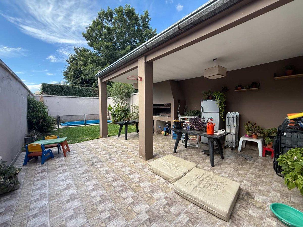 Foto de PH EN VENTA TIGRE 4 AMB CON JARDIN Y COCHERA, imagen 3