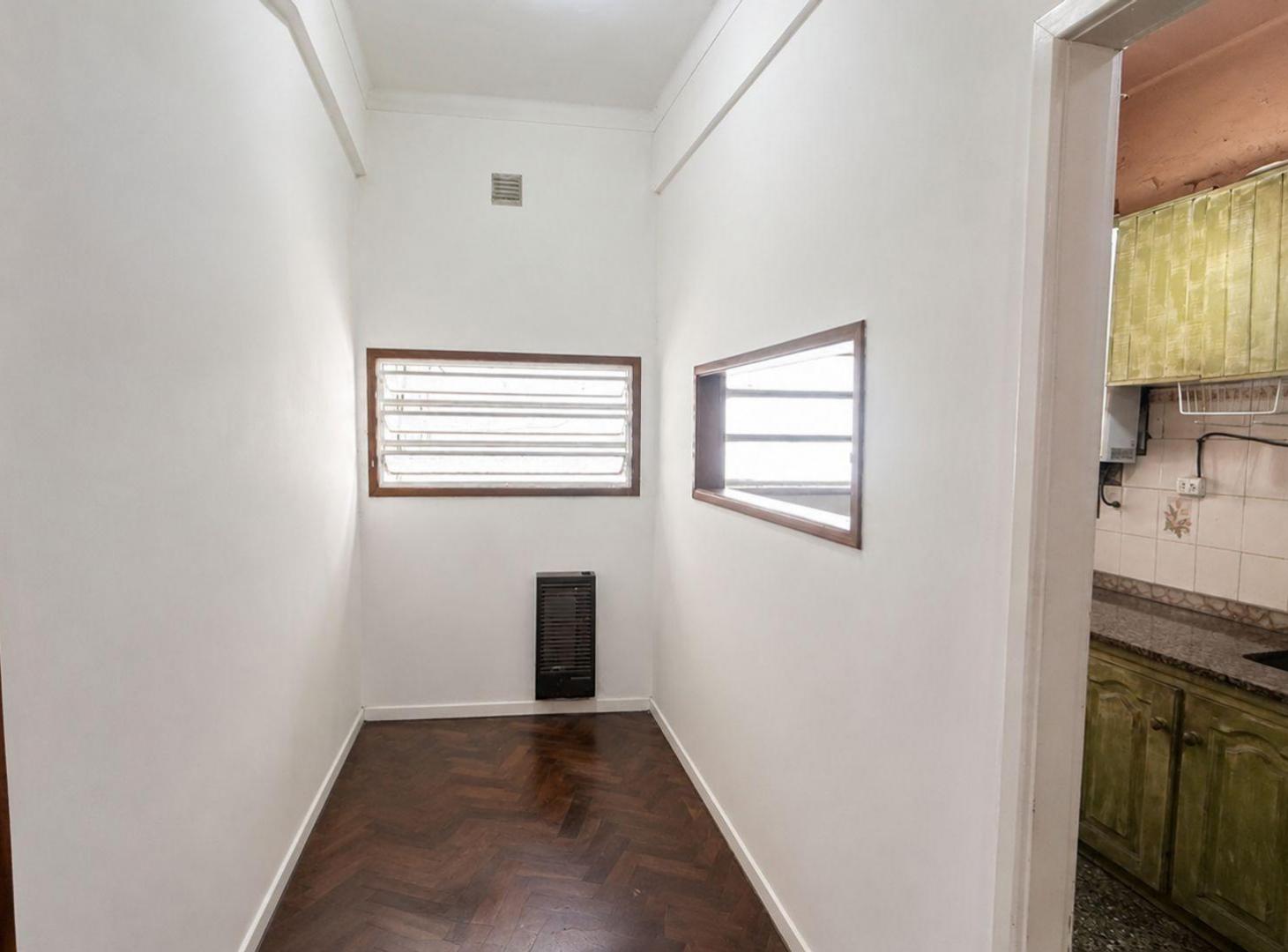 Foto de Venta Depto 2 ambientes con Balcón. En Caballito, imagen 2