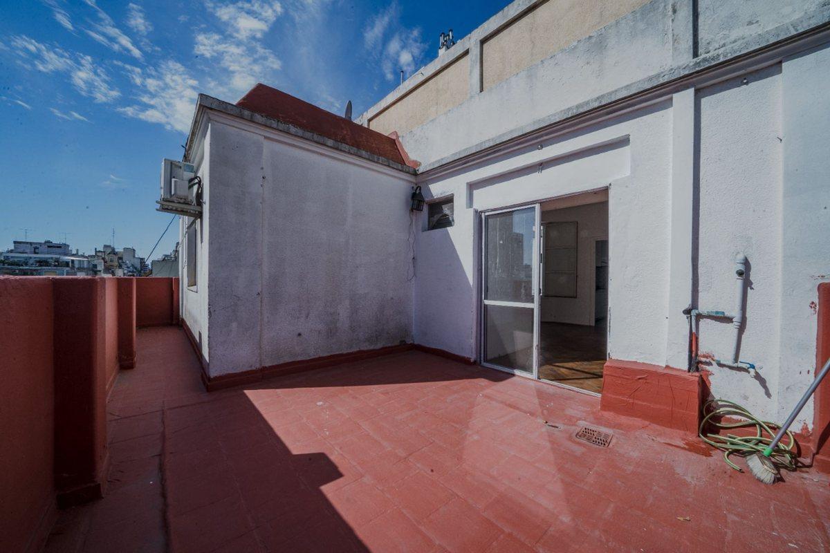 Foto de VENTA PH 4 AMBIENTES BALVANERA, imagen 2