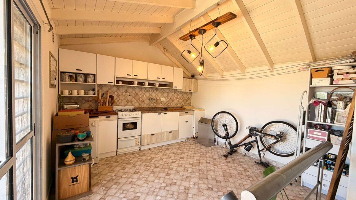 Foto de Venta PH TRÍPLEX | 140M² BALLESTER APTO CREDITO, imagen 4