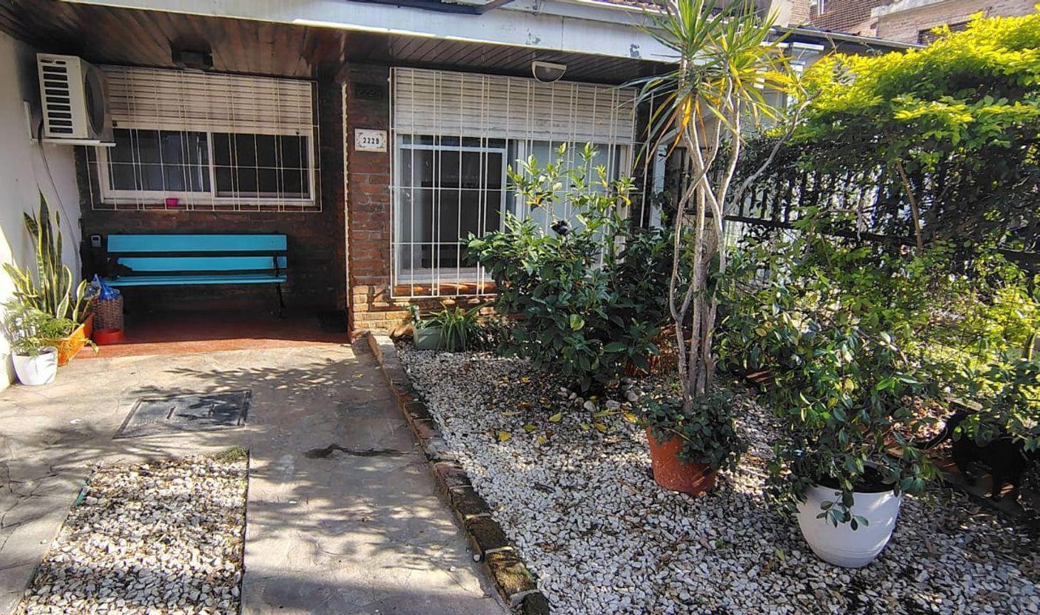 Foto de VENTA PH INDEP 4 AMB JARDÍN Y COCHERA MARTINEZ, imagen 3
